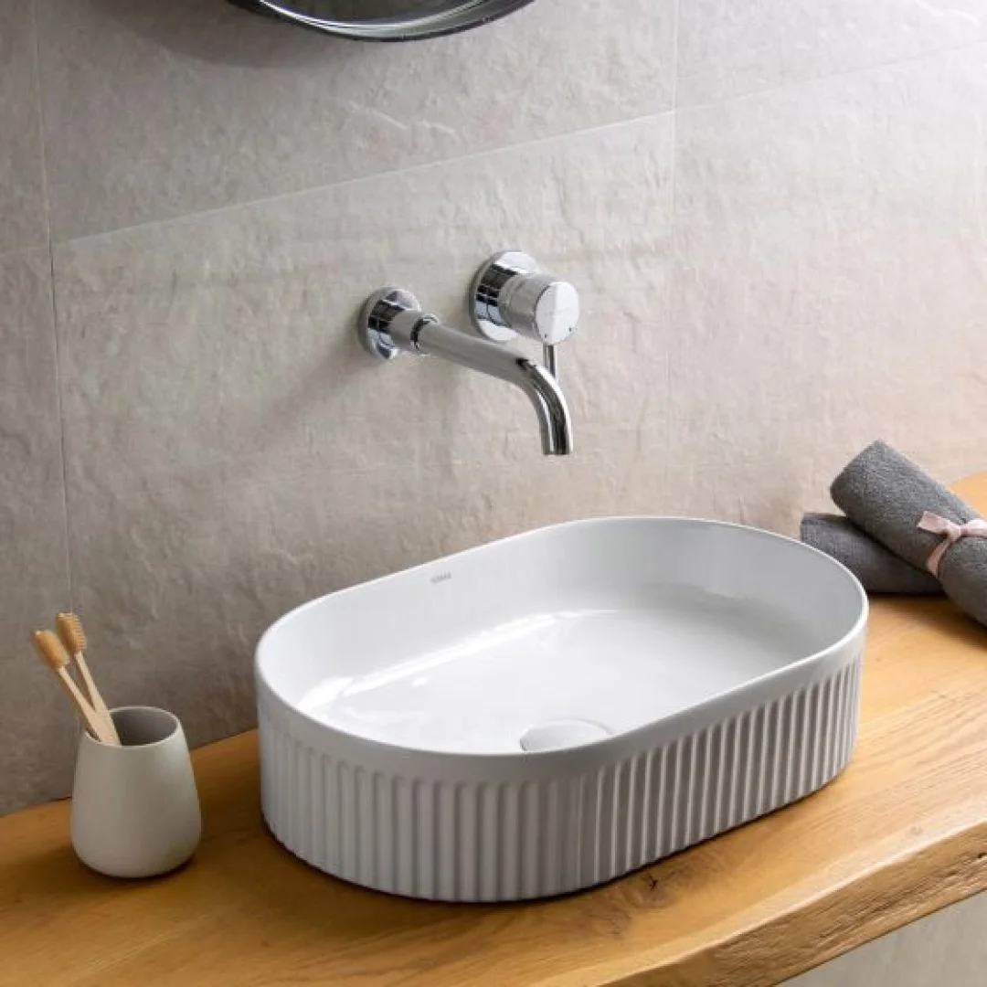 Karag Lavabo da appoggio ovale ceramica 50x32 cm bianco lucido