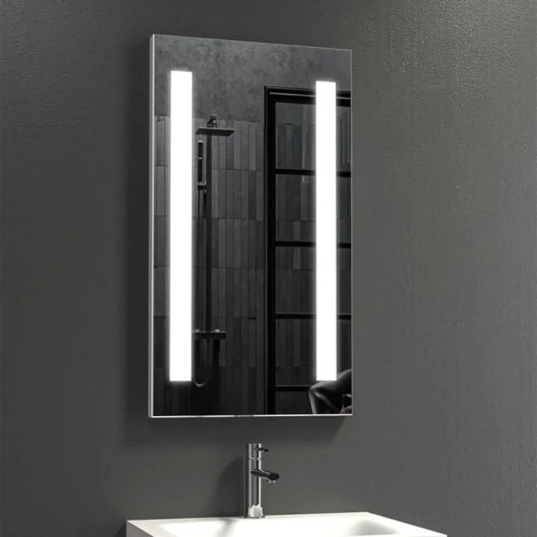 Karag Specchio LED rettangolare 90x50x4 cm