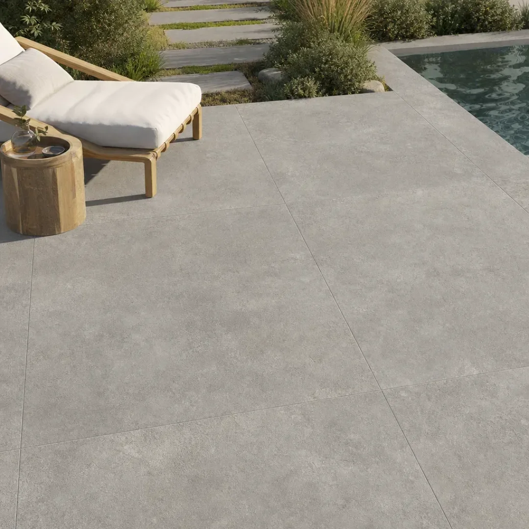 Meteora 20mm Grigio 120x120 - Esterno